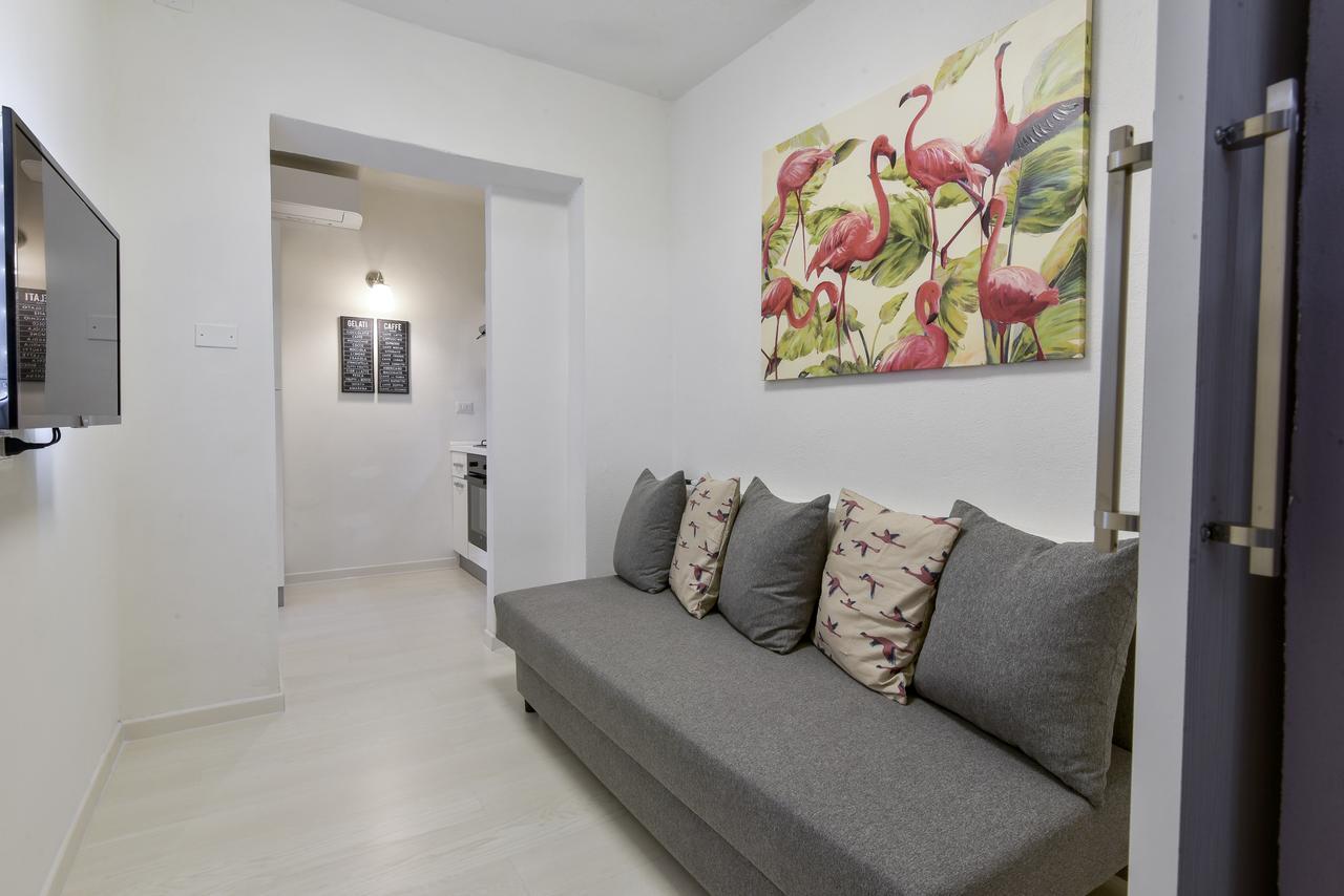Resilienza Tropical Apartments & Room Порто-Сант'Эльпидио Экстерьер фото